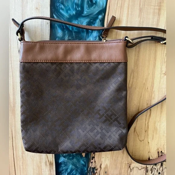 Tommy Hilfiger Brown Logo Crossbody Bag - Picture 5 of 11
